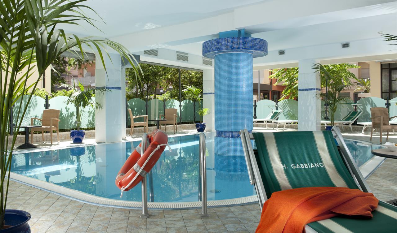 Hotel Gabbiano Cattolica Luaran gambar