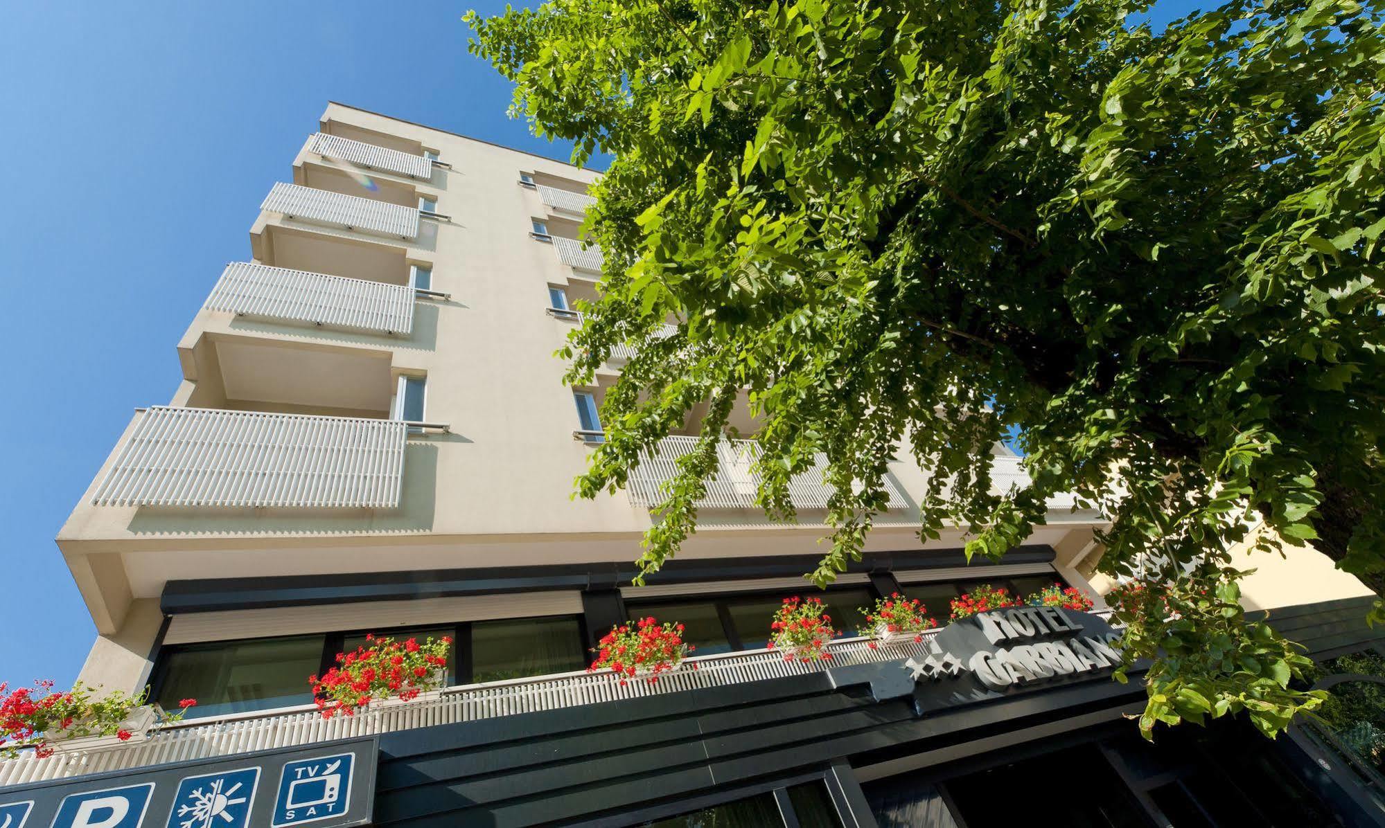 Hotel Gabbiano Cattolica Luaran gambar